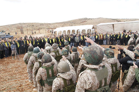gira a las posiciones de Hezbolá en Qalamun Padres de mártires reafirman su lealtad a la Resistencia y a su líder
